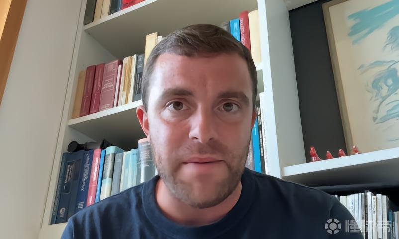 罗马诺：曼城想和格瓦涨薪续约，皇马签他或卡拉菲奥里都不容易