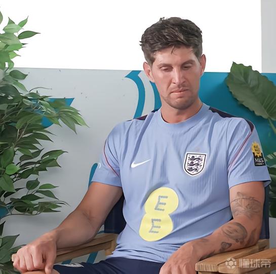 斯通斯：我欣赏英格兰队的每一位队友，我们带着赢球的信念来到这里